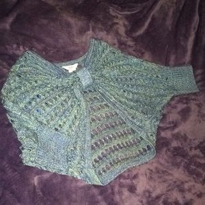 Candie’s blue poncho cover top